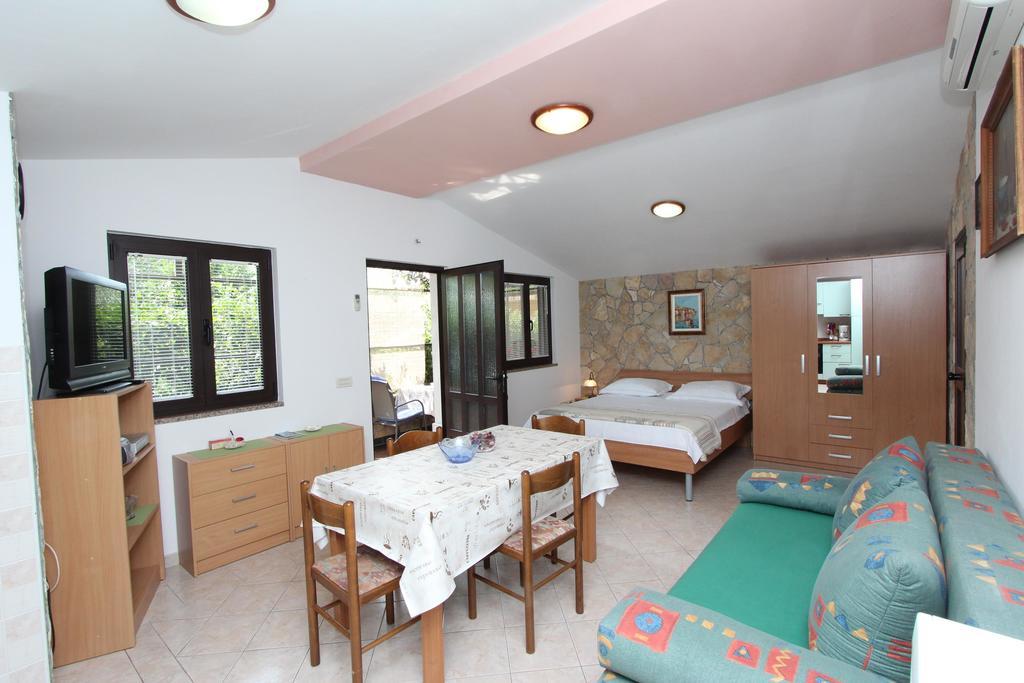 Apartments Marlina Rovinj Exterior foto